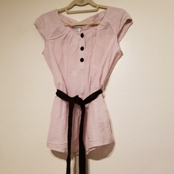 H&M Tops - ISO*  H&M Light Pink Belted Top